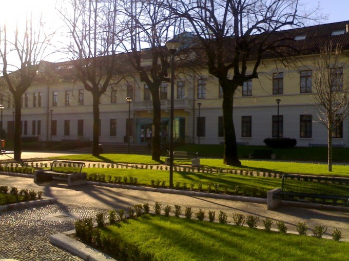 biblioteca_lissone.jpg